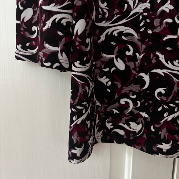 Chico's Size 3 Ombré Black Maroon‎ White Boxy 3/4 Sleeve Blouse Flowy Chicos XL - Picture 3 of 13
